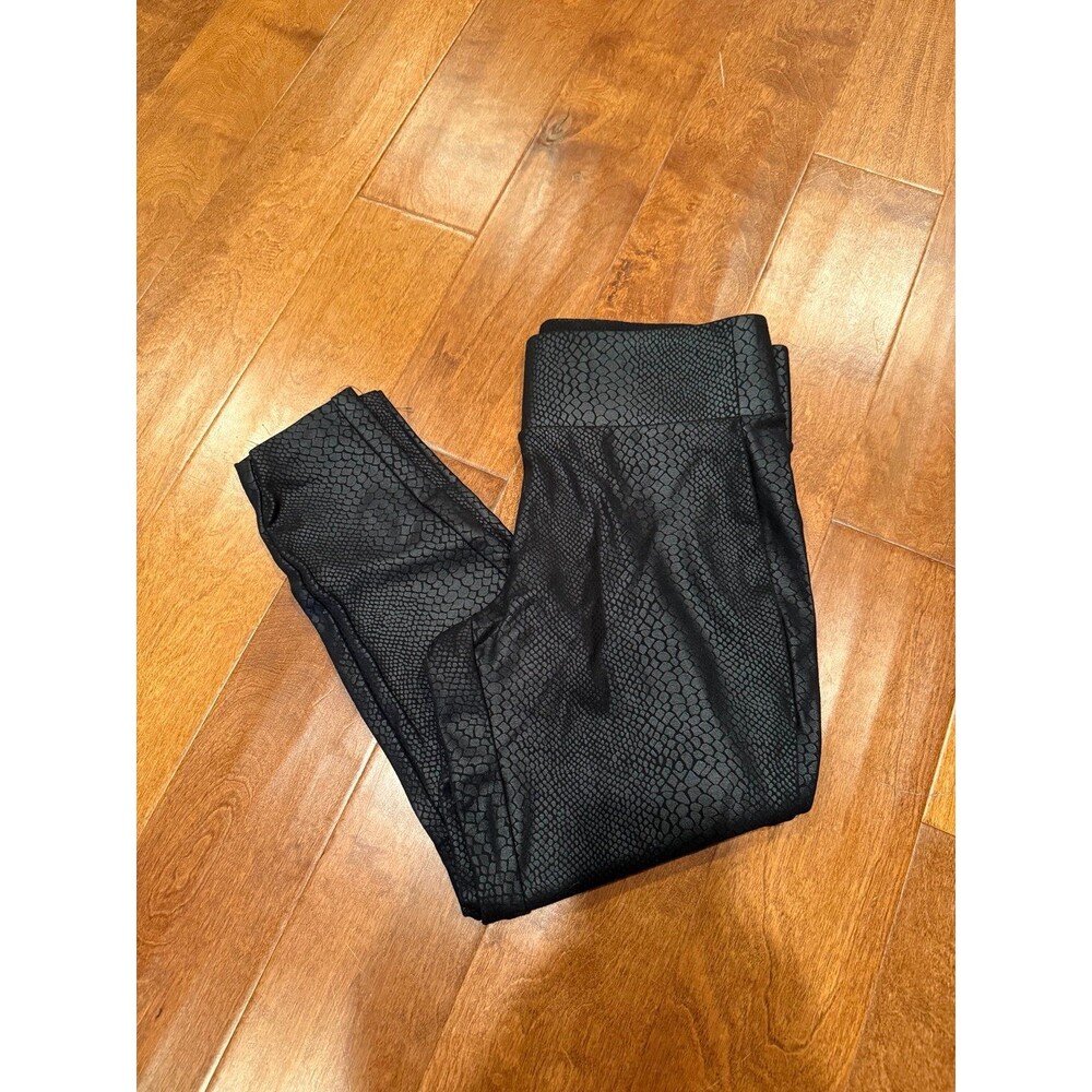 Torrid size 00 regular pixie pleather snakeskin leggings